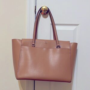 🎉SOLD🎉 Tory Burch Parker tote